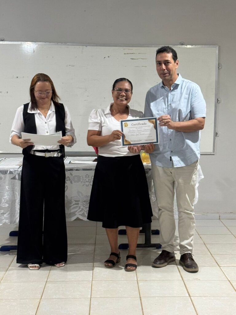 Novos Gestores Escolares Recebem As Boas Vindas Do Prefeito De Lucena, Léo Bandeira, Em Cerimônia Ocorrida No Centro De Capacitação